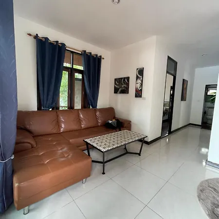 Aisawan Resort Villa Ban Lum Fuang Exterior photo